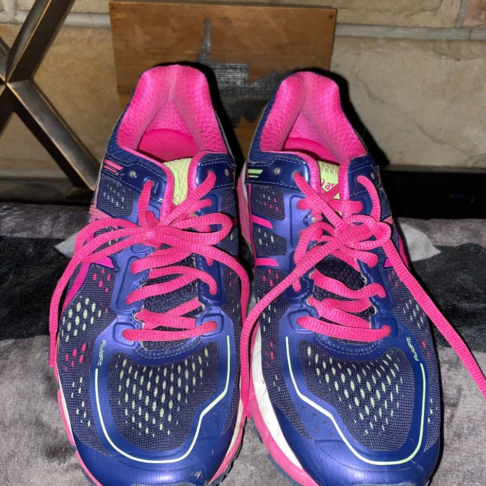 Women’s ASICS Gel Kayano 22 Size 7.5